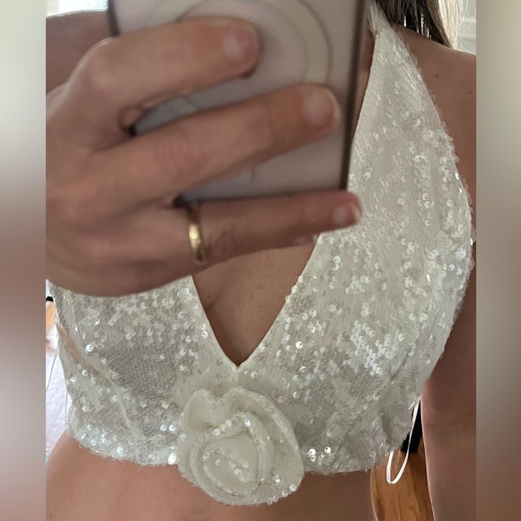 ZARA NWT 🎄SEQUIN HALTER TOP SIZE L
🚨FIRM PRICE NO DISCOUNT - Picture 4 of 11